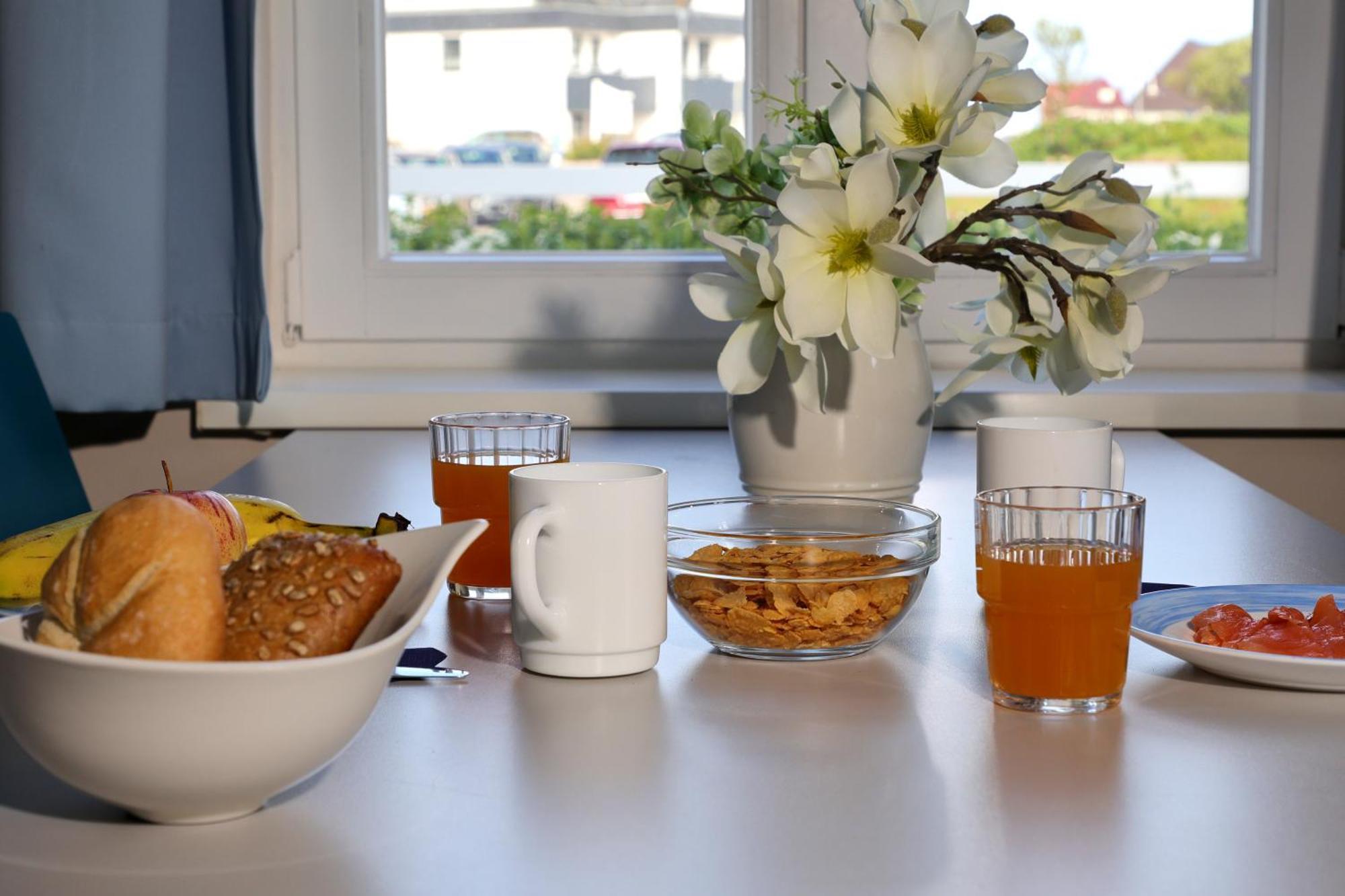 Klaarcamp Hostel Wenningstedt-Braderup Buitenkant foto